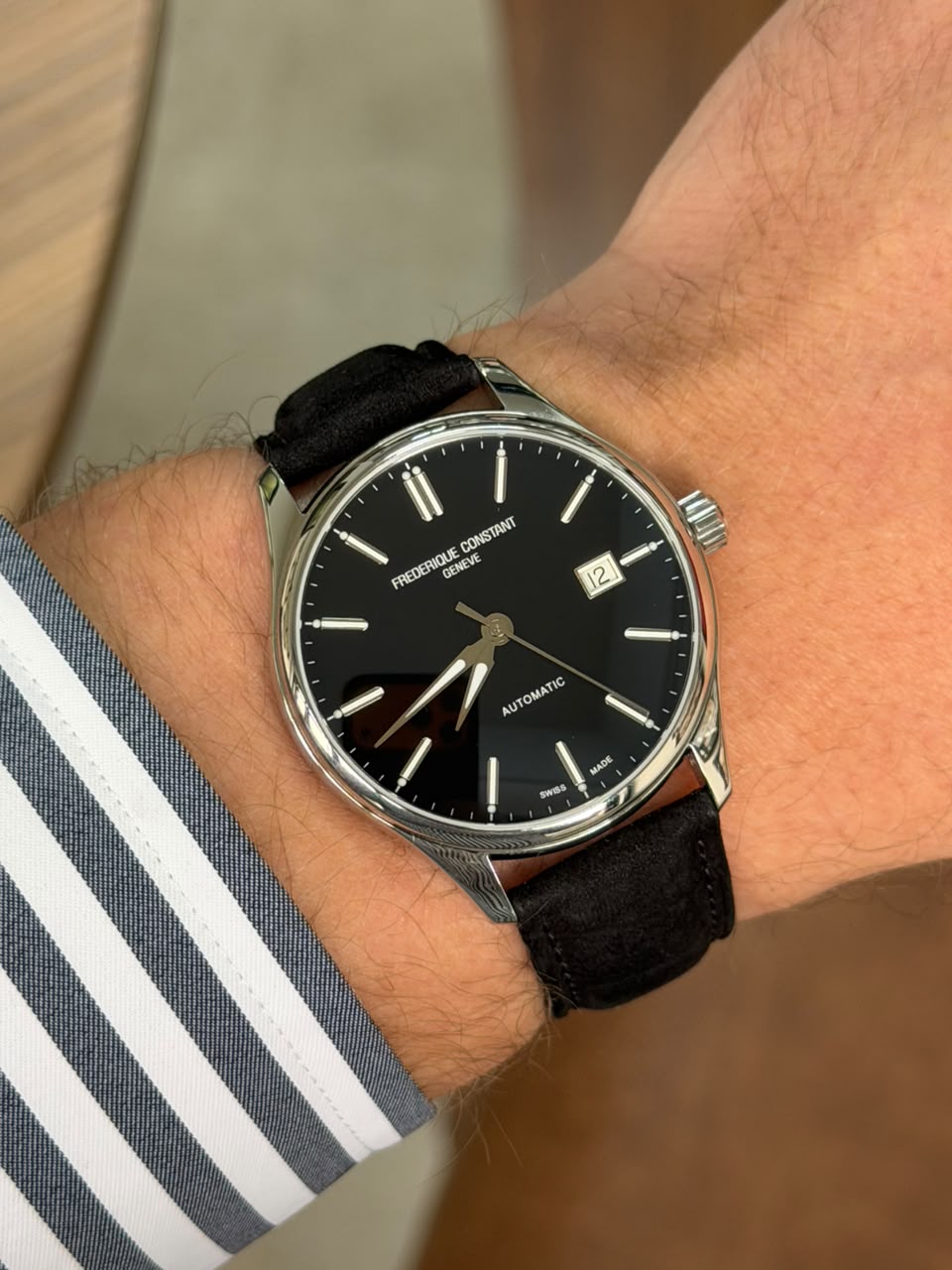 relógio frederique constant classic black automático