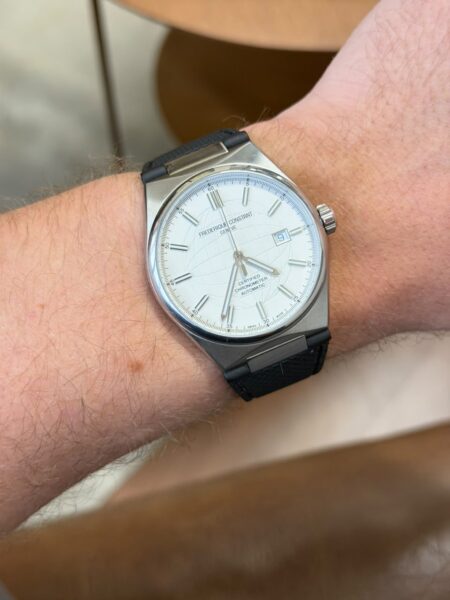 relógio frederique constant highlife