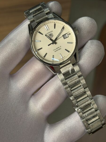 tag heuer carrera calibre 5