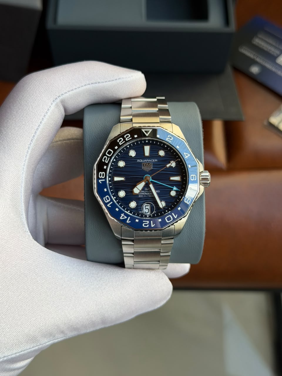 tag heuer aquaracer gmt “batman” – 2024